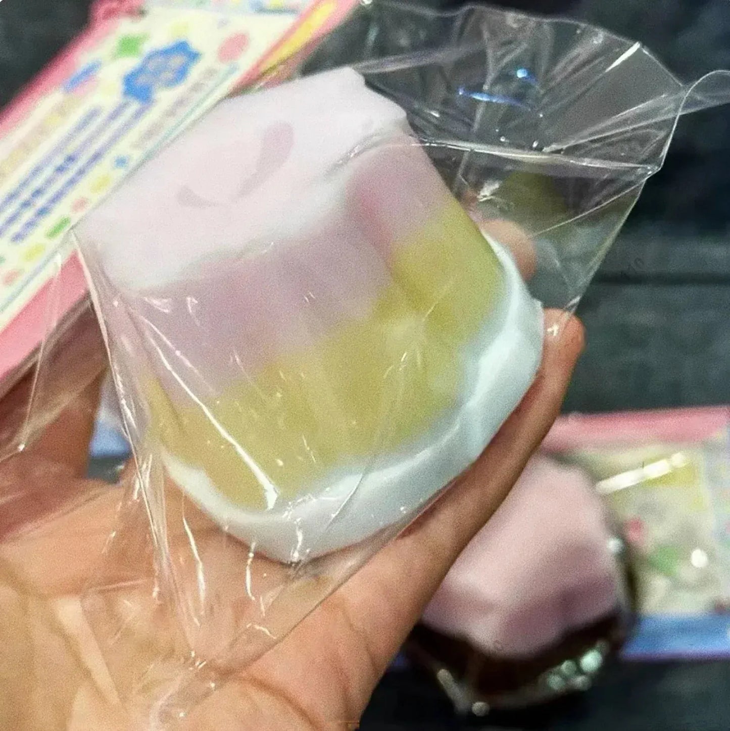 JUMBO Pudding Squishy