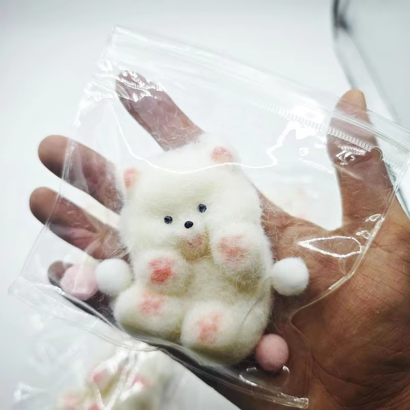 Fluffy Snow Animal Taba Squishy