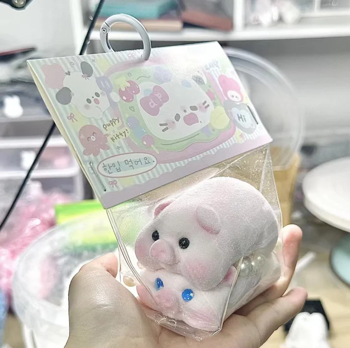 Sleeping Pig Taba Squishy