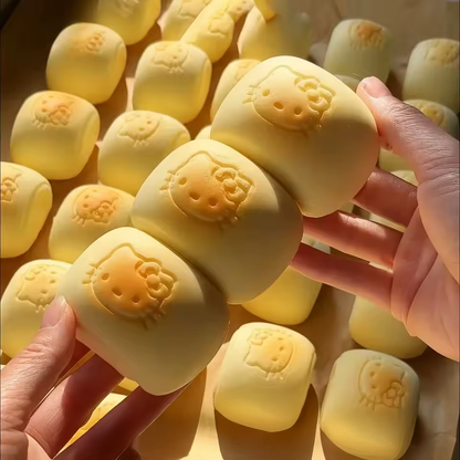 Scented Kitty Roll Squishy